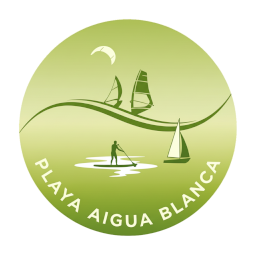 Playa Aigua Blanca en Oliva, ideal para kitesurf, windsurf y wingfoil